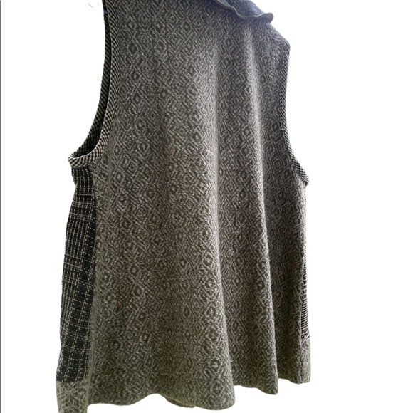 Handmade Mfa Boston repurposed sweater vest - Picture 11 of 13